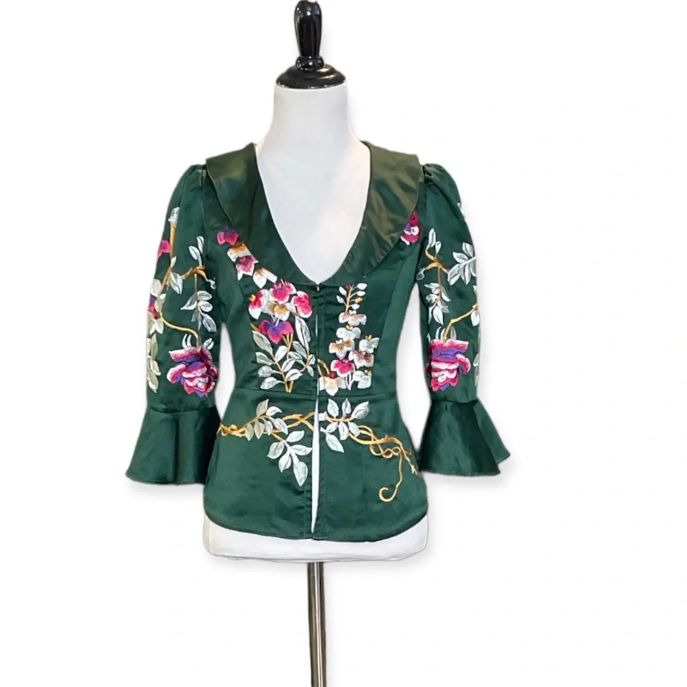 FREE PEOPLE BEAUTIFUL DREAMS FLORAL EMBROIDERED SATIN BLOUSE BELL FLUTTER SLEEVE